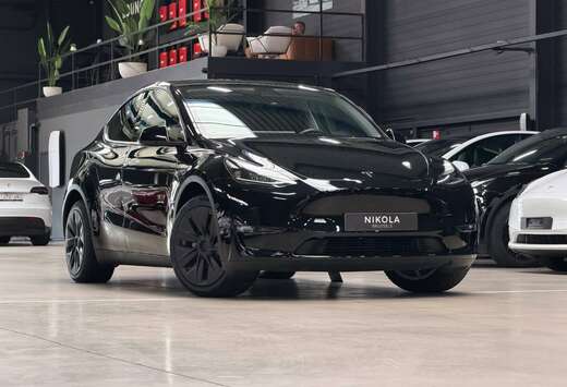 Tesla LONG RANGE - ALL WHEEL DRIVE - AUTOPILOT