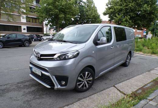 Toyota 2.0 D-4D  Dubbele cabine Automaat