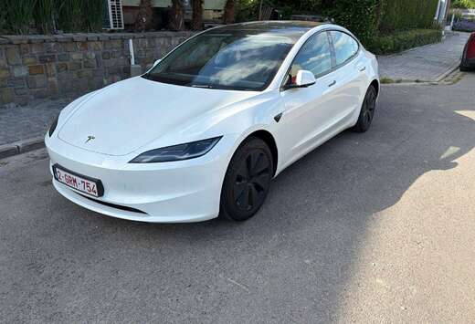 Tesla Model 3 64 kWh RWD Standart Range Premium