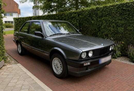 BMW BMW E30 316i Oldtimer