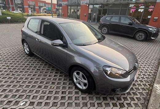 Volkswagen Golf 1.6 CR TDi Highline DPF