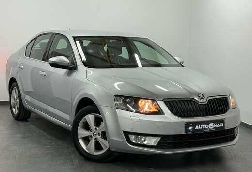 Skoda 1.2 TSI Euro6b - Xenon - Navi - Carnet