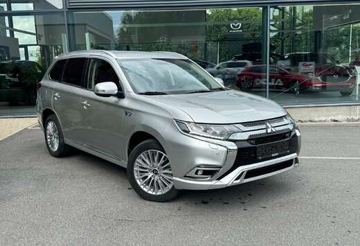 Mitsubishi 2.4i 4WD PHEV Business Edition MMCS