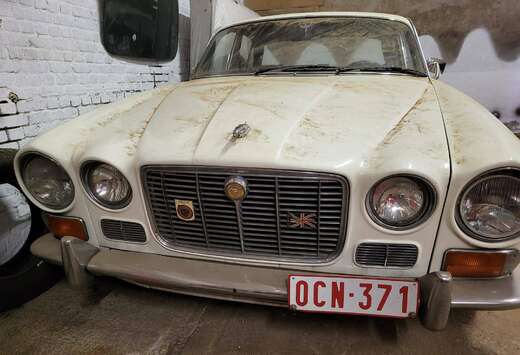 Jaguar 2.8