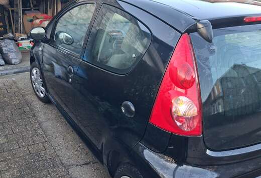 Peugeot 107 1.0i 12v Urban