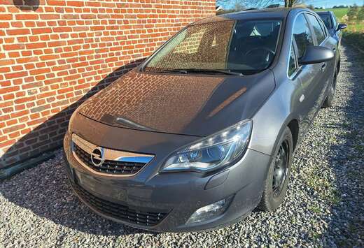 Opel 1.7 CDTi Cosmo DPF