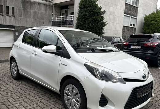 Toyota Hybrid 1.5 VVT-i Club