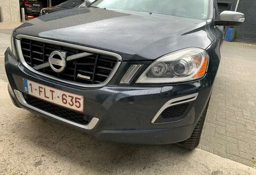 Volvo XC60 2.0 D4 R-design Geartronic