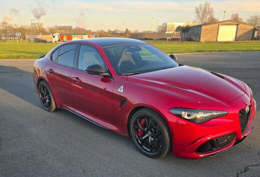 Alfa Romeo 2.9 Bi-Turbo Quadrifoglio