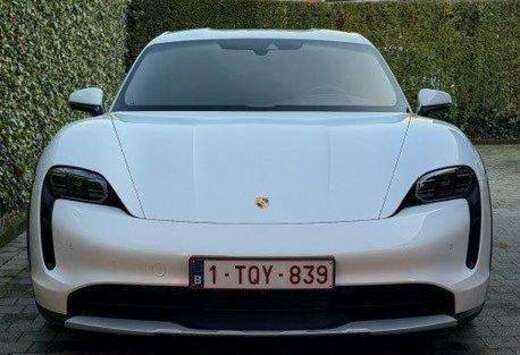 Porsche Taycan 4 Cross Turismo