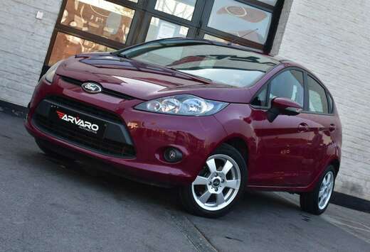 Ford 1.25i Titanium / Topstaat / PDC / Garantie