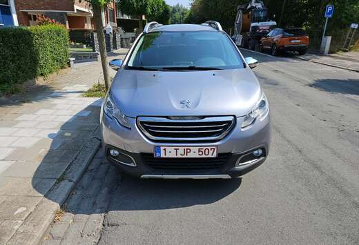 Peugeot 2008 1.2i Style - MOTEUR REMPLACÉ