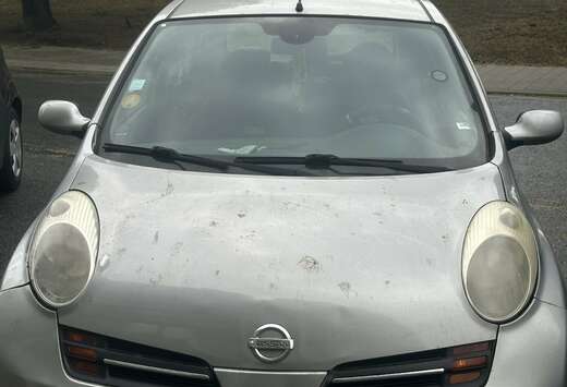 Nissan 1.2i 16v Acenta A/C