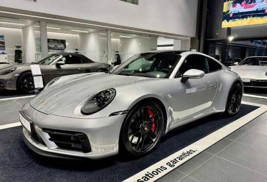 Porsche 911 Carrera 4 GTS Coupé 3.0 Bi-Turbo PDK