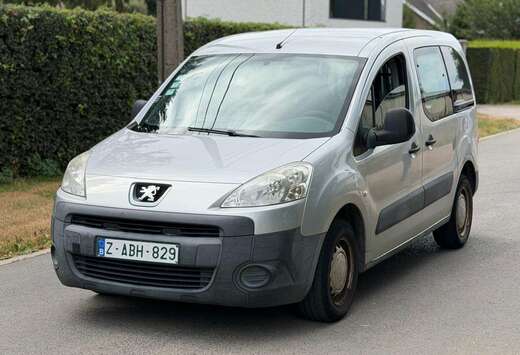 Peugeot 1.6 HDi L1H1 Confort 120