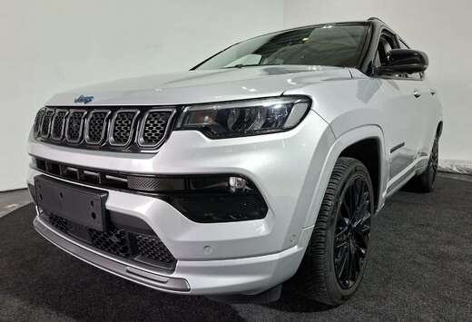 Jeep 4x4  Black edition  Automaat  Leder  Pano Dak