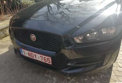 Jaguar XE 2.0 T R-Sport
