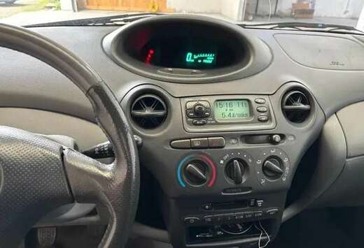 Toyota 1.0i 16v Linea Luna