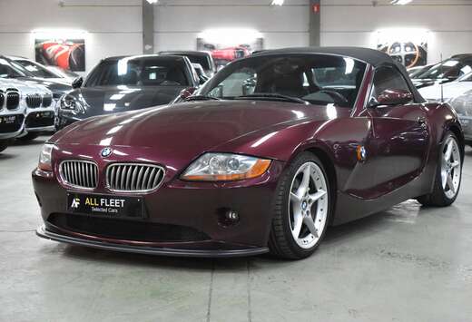 BMW Z4 3.0i FULL BMW HISTORY - official BMW dealer