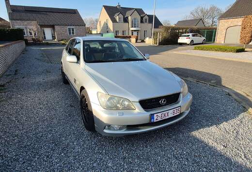 Lexus IS+300+SportCross