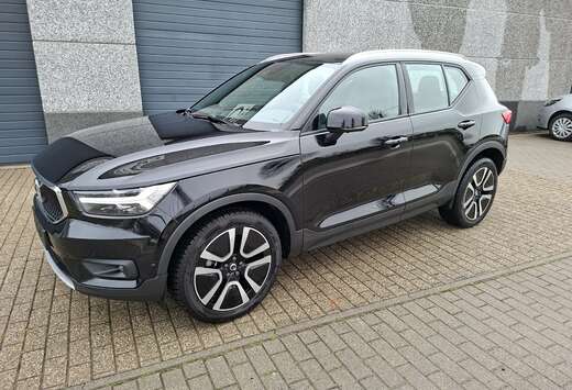 Volvo XC40 1.5 T3 Momentum Pro