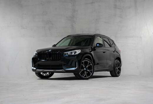 BMW M PACK 20’  FULL BLACK  CARPLAY  LED