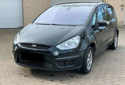 Ford 2.0i Ambiente