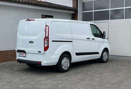 Ford 320 L1H1 PKW VA Autm. Trend