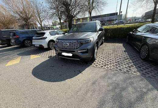 Ford EcoBoost Plug-in Hybrid PLATINUM