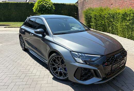 Audi RS3 2.5 TFSI Performance 1 OF 300