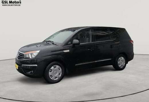 SsangYong 2.2XDi 2WD 7 places 01/17 -noir metal-airco ...