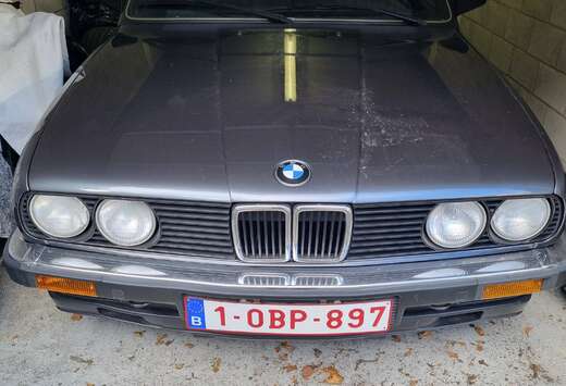 BMW 318I