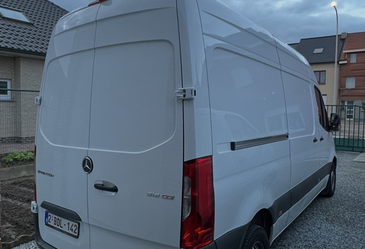 Mercedes-Benz 314 2.1 CDI L2H2 FWD 9G-tronic (EU6d-T)