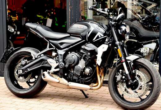 Triumph ***MOTO VERTE***