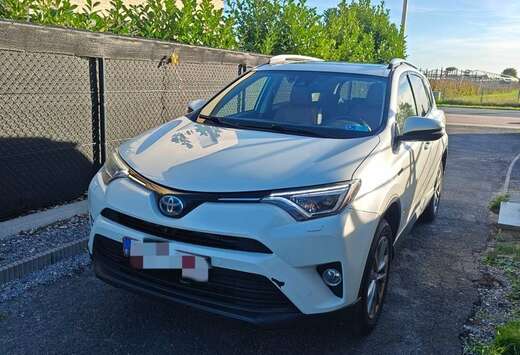 Toyota 2.5 4x4 Hybrid PREMIUM *FULL OPTION*