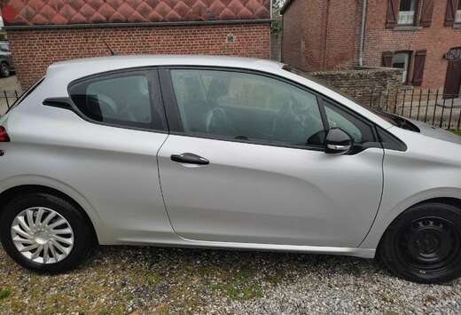 Peugeot 208 1.6 BlueHDi Access