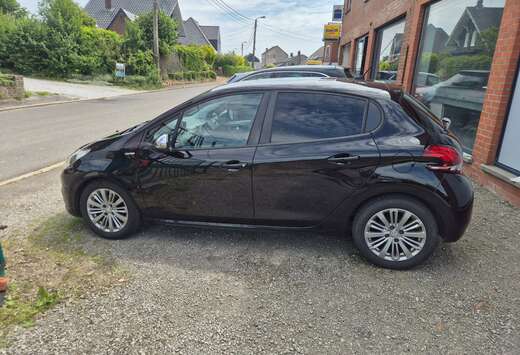 Peugeot 208 1.6 BlueHDi Style