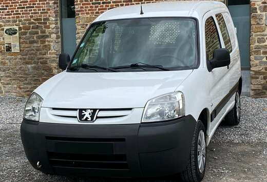 Peugeot 1.6HDi 2011 1Main Faible km Ct Ok Tres Bon Et ...