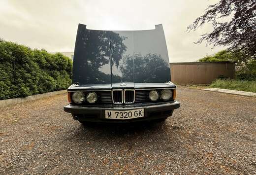 BMW 745iA Turbo