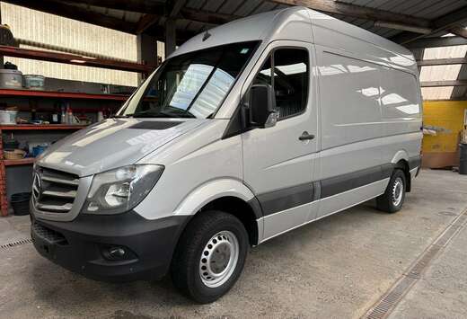 Mercedes-Benz 319 3.0L v6 full options !