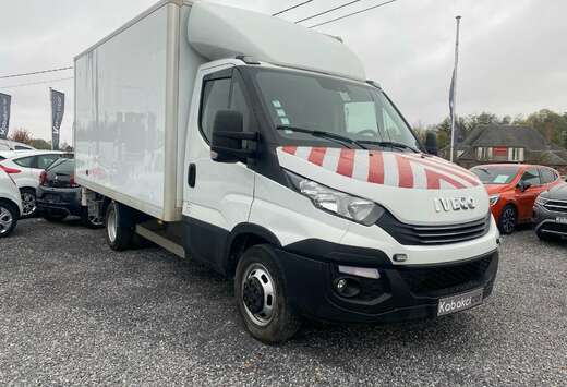 Iveco 35-c14/100KW/136 CH/ CHASSIS LONG/CLIMATISATION