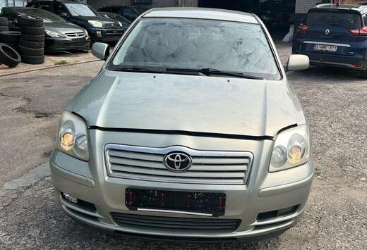 Toyota Avensis 1.8i VVT-i 16v Linea Luna
