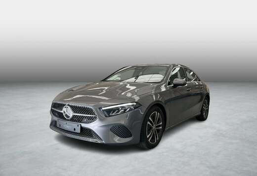 Mercedes-Benz Berline Business Line | Smartphone Inte ...