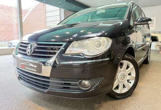 Volkswagen 1.9 TDi Highline DPF DSG * 7 Places * Navi ...