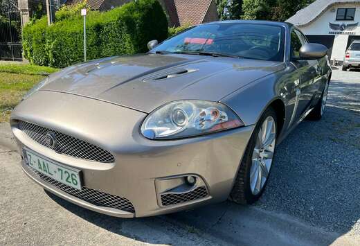 Jaguar 2 OWNER 490 HP 680 NM FAST CAR