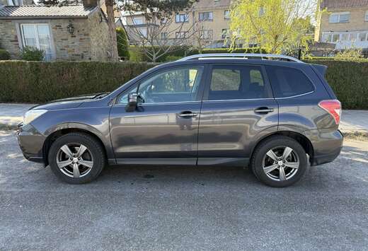 Subaru 2.0 D / 4x4 \\ Full Option / 0498156435