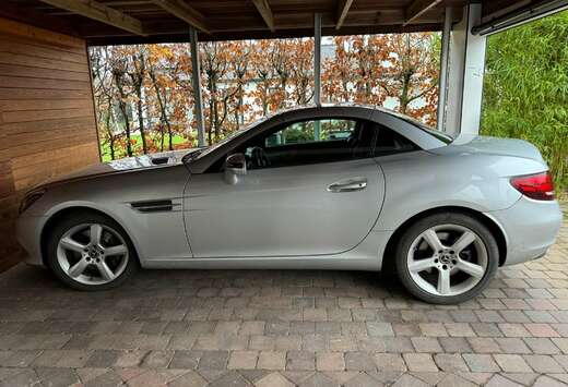 Mercedes-Benz SLC 200 9G-TRONIC