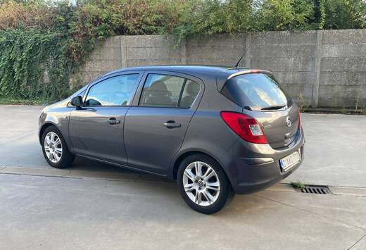 Opel 1.2 benzine 2011 met 122000km*EURO 5*LEZ OK*AIRC ...