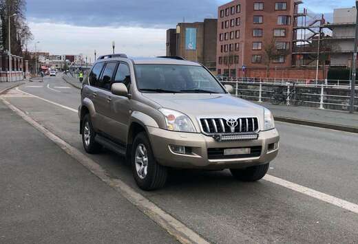 Toyota 3.0 Turbo D-4D VX 8 places