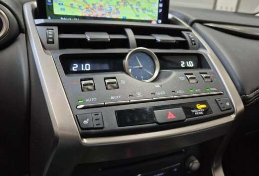 Lexus 2.5i AWD Executive Line E-CVT (EU6.2)